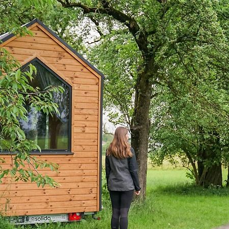 Lisi Grun Tiny House By Tiny Away Villa Sattledt Bagian luar foto